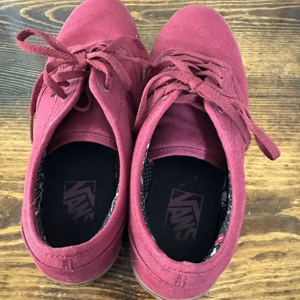 Vans Burgundy Sneakers‎ Size 8